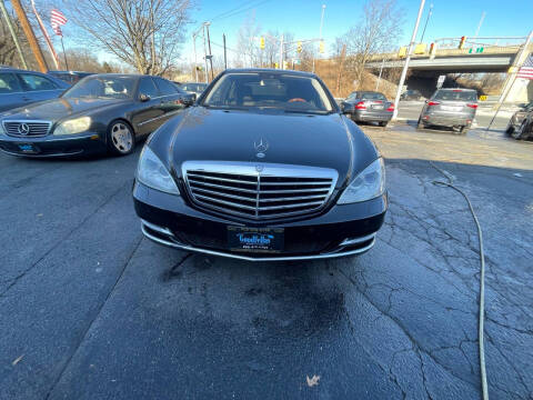 2011 Mercedes-Benz S-Class