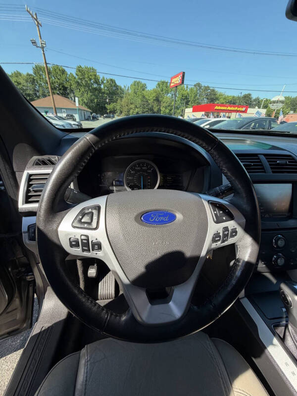 2011 Ford Explorer XLT
