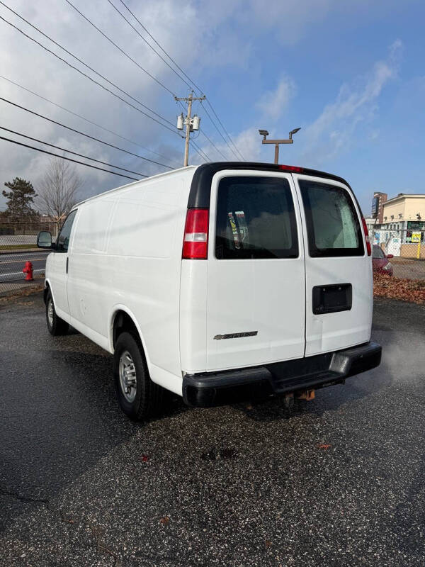 2018 Chevrolet Express 2500