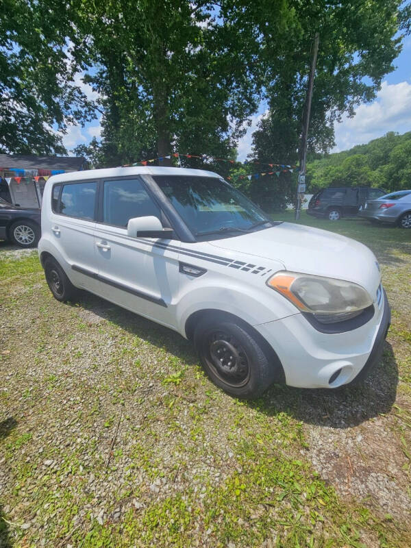 2012 Kia Soul for sale at CHAMPION AUTO SALES in Brookville IN