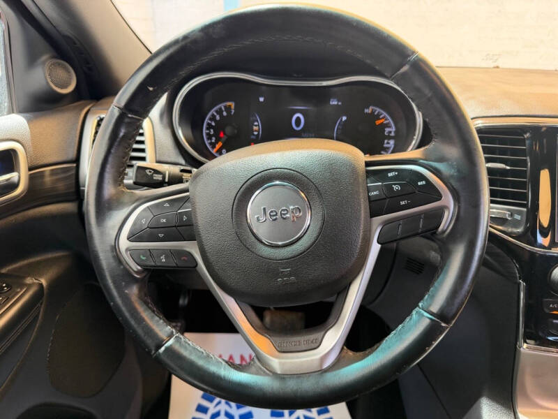 2020 Jeep Grand Cherokee Laredo