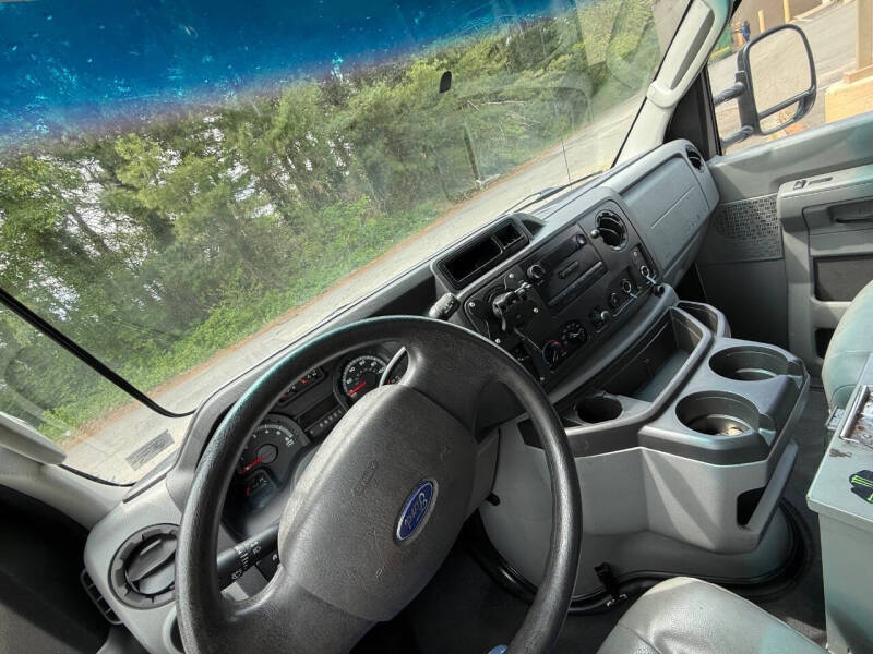 2012 Ford E-Series