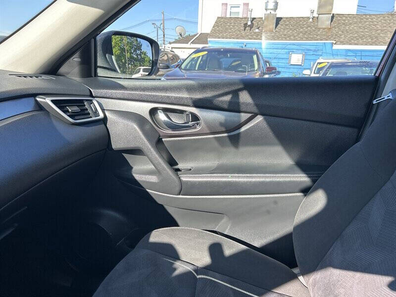 2015 Nissan Rogue SV