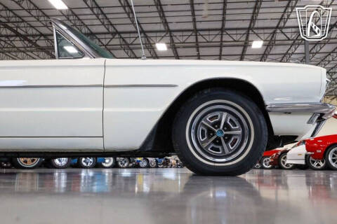 1966 Ford Thunderbird