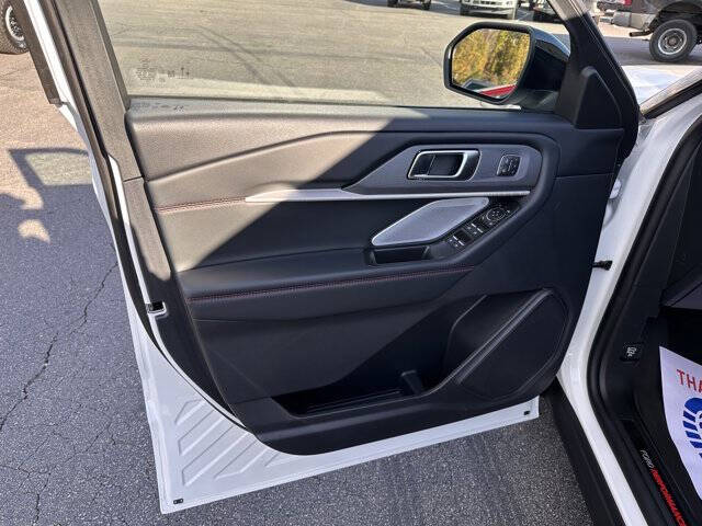 2025 Ford Explorer ST