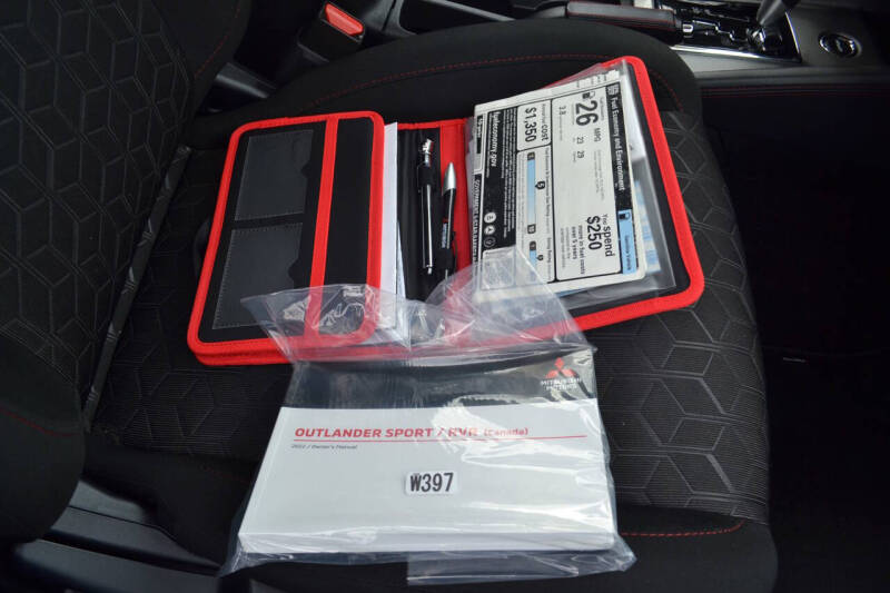 2022 Mitsubishi Outlander Sport LE