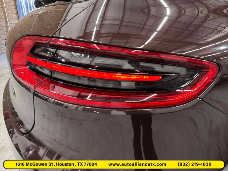2017 Porsche Macan S