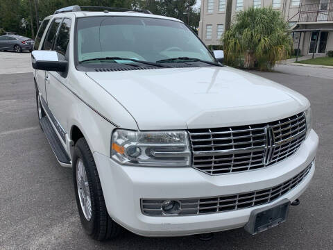 2008 Lincoln Navigator for sale at Consumer Auto Credit in Tampa FL