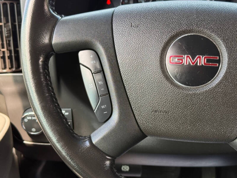 2022 GMC Savana 2500