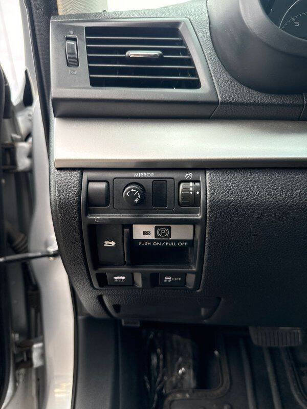 2013 Subaru Legacy 2.5i Premium