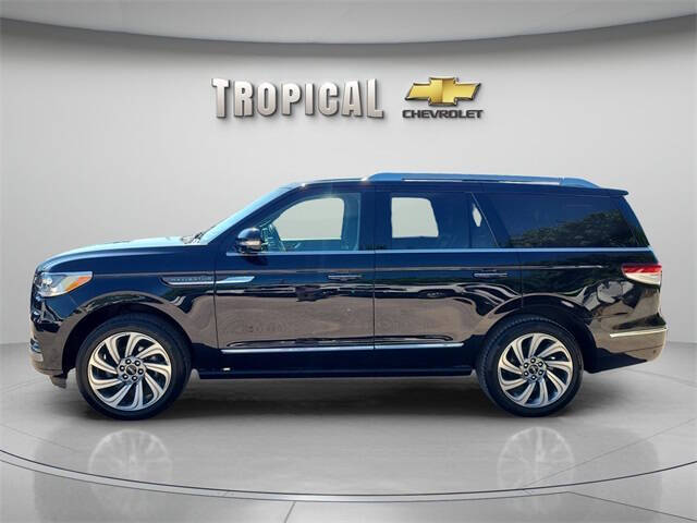 2023 Lincoln Navigator Reserve