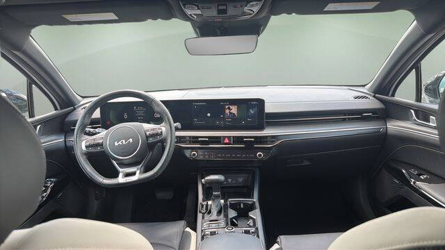 2025 Kia K5