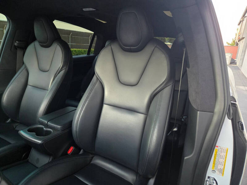 2021 Tesla Model X Performance