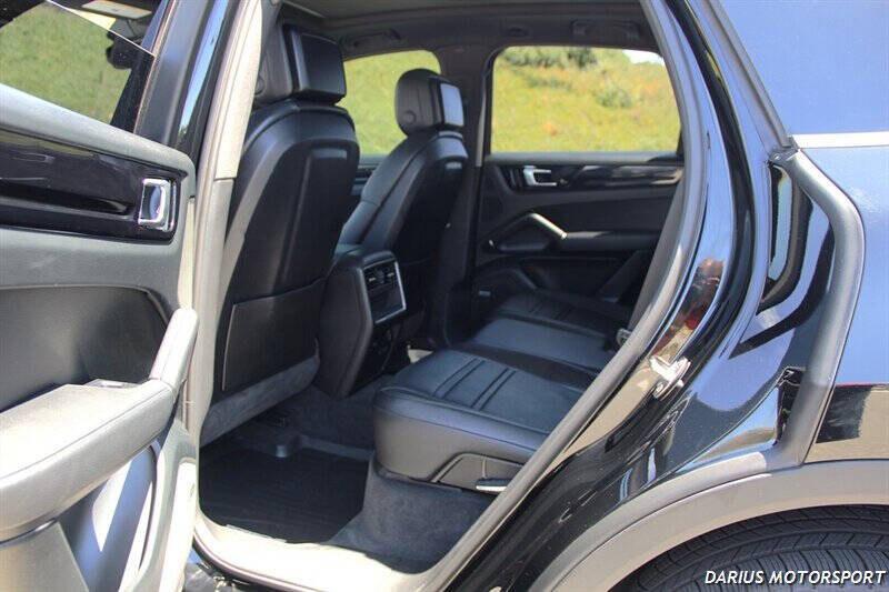 2019 Porsche Cayenne S