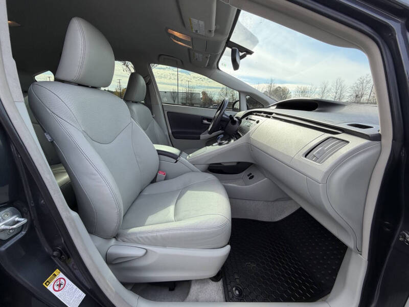 2011 Toyota Prius Three