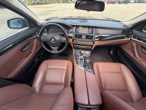 2015 BMW 5 Series 528i