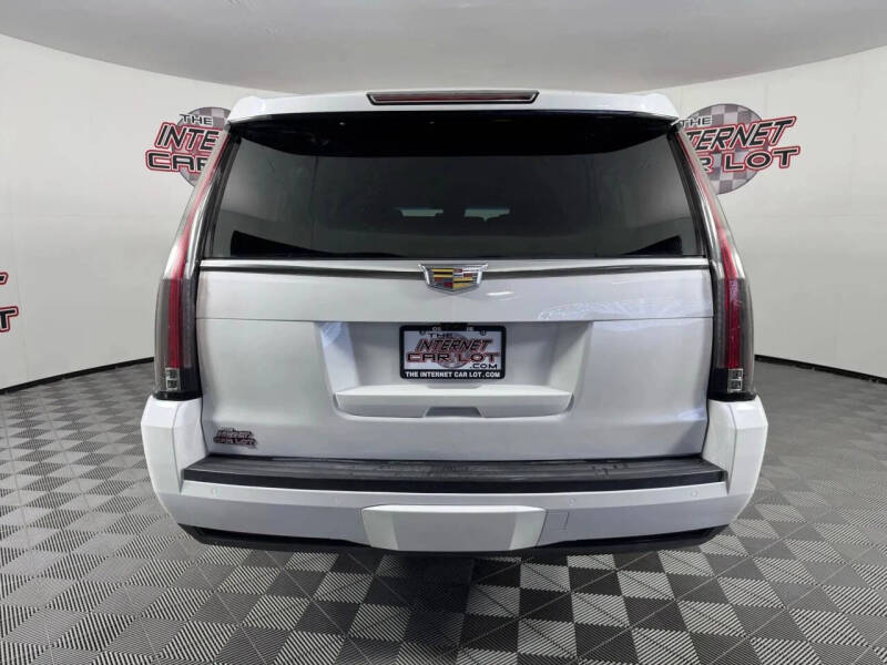 2019 Cadillac Escalade ESV Luxury