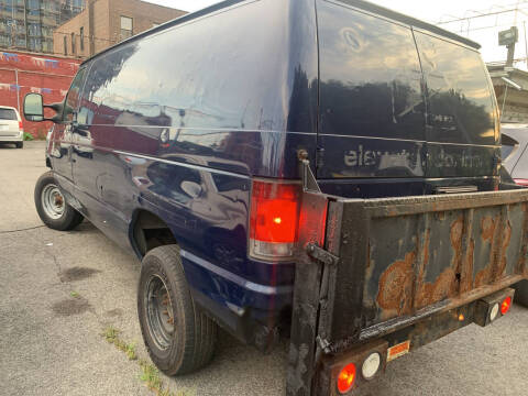 2010 Ford E-Series E-350 SD