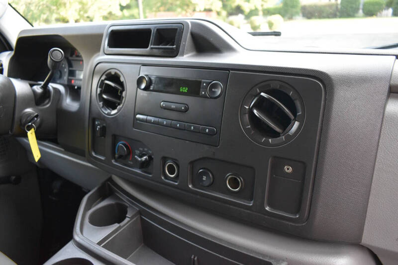 2014 Ford E-Series E-350 SD