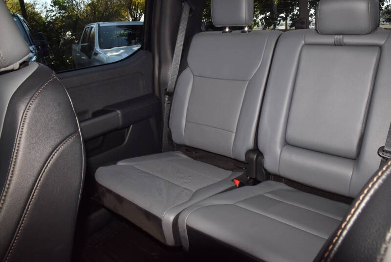 2023 Ford F-150 Lightning Lariat