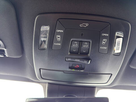 2025 Toyota Sienna Limited 7-Passenger