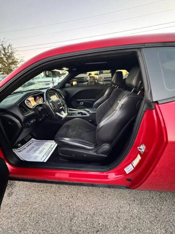 2015 Dodge Challenger SRT 392