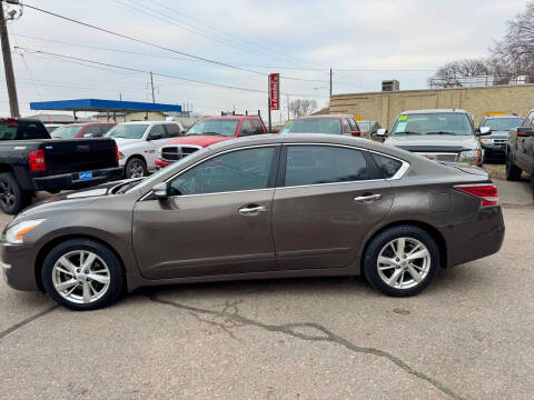 2014 Nissan Altima for sale at Iowa Auto Sales, Inc in Sioux City IA