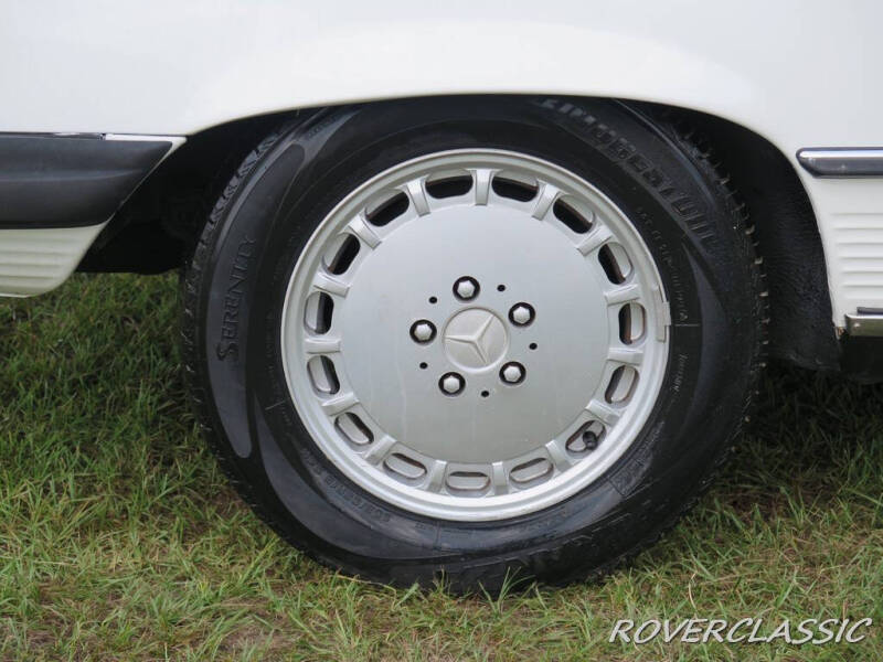 1987 Mercedes-Benz 560-Class 560 SL