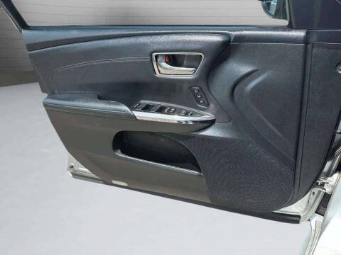 2013 Toyota Avalon XLE