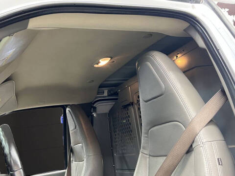 2022 Chevrolet Express 2500