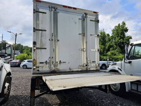 2014 Freightliner M2 106