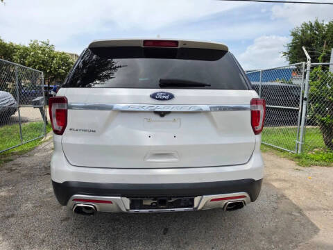 2016 Ford Explorer Platinum