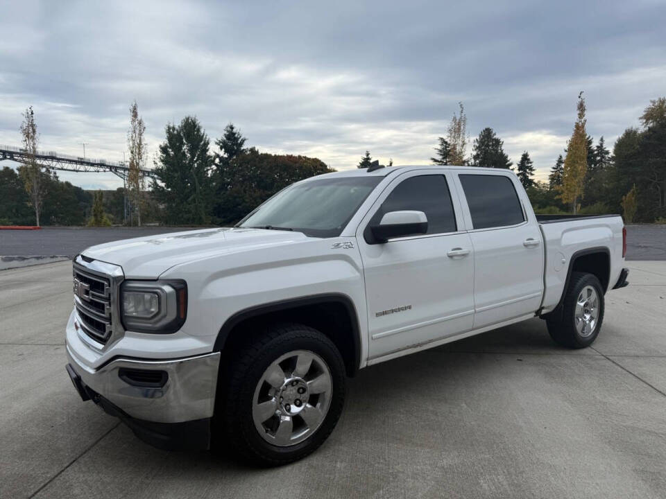 2017 GMC Sierra 1500 SLE's photo