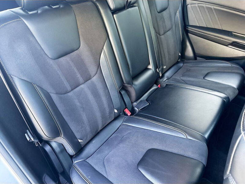2022 Ford Edge ST