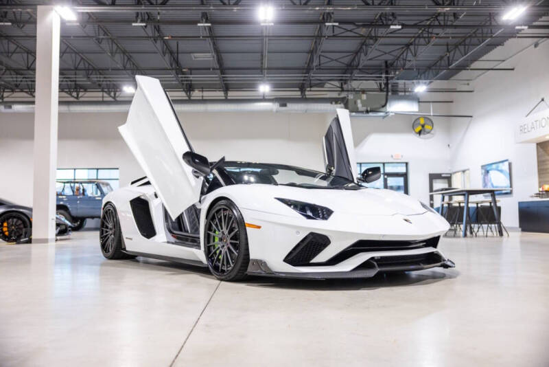 2019 Lamborghini Aventador LP 740-4 S