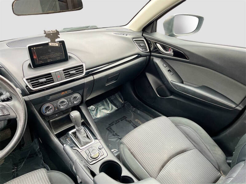 2016 Mazda MAZDA3 i Sport