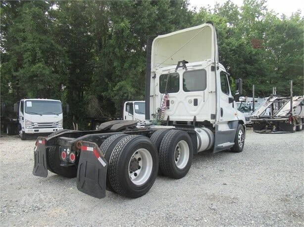 2014 Freightliner Cascadia