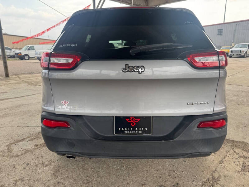 2015 Jeep Cherokee Sport