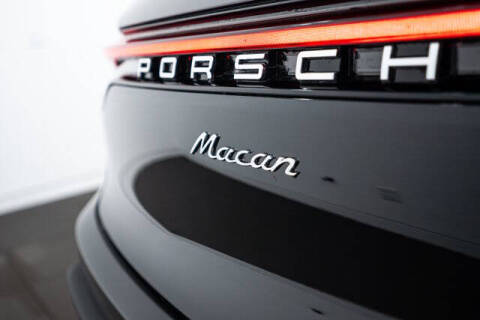 2025 Porsche Macan