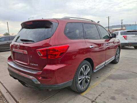 2017 Nissan Pathfinder Platinum