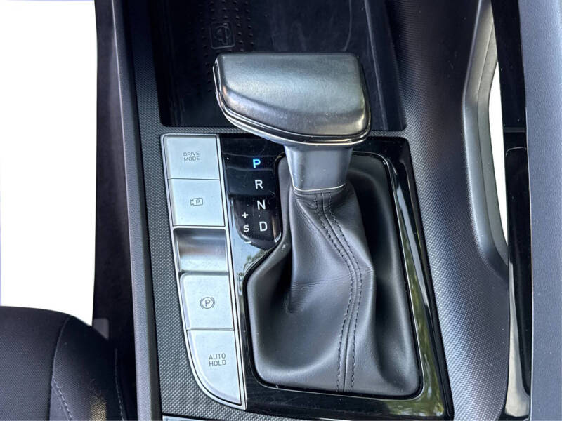 2022 Hyundai Elantra