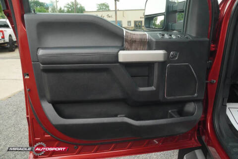 2017 Ford F-350 Super Duty Lariat