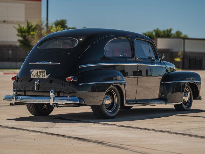 1947 Ford Super Deluxe