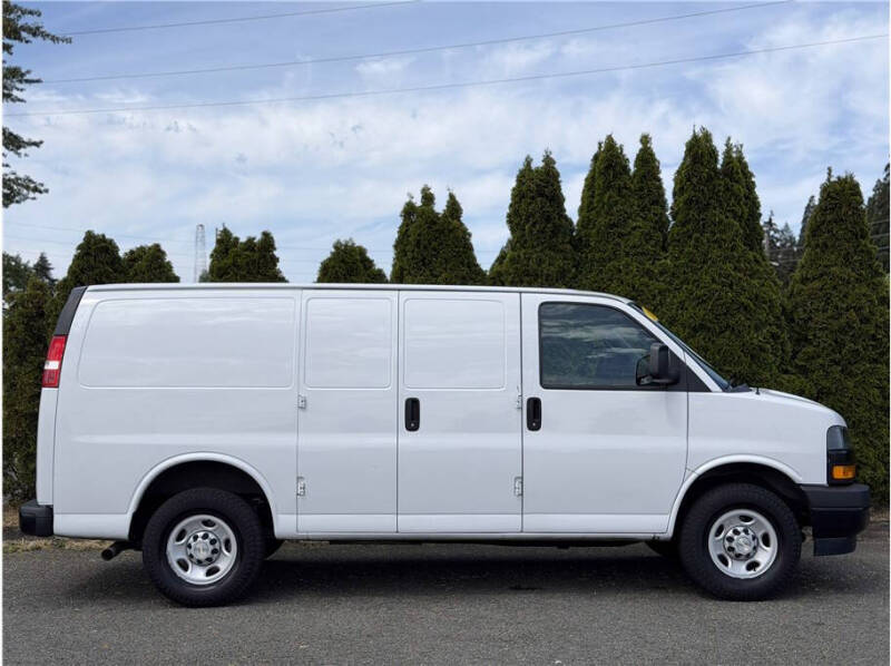 2021 Chevrolet Express 2500