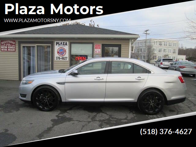 2015 Ford Taurus SEL's photo