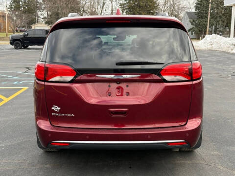 2019 Chrysler Pacifica Touring L Plus
