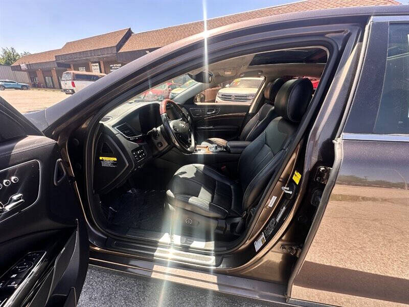 2015 Kia K900 Luxury