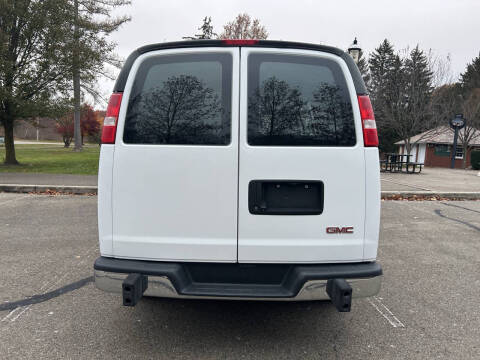 2019 GMC Savana 2500
