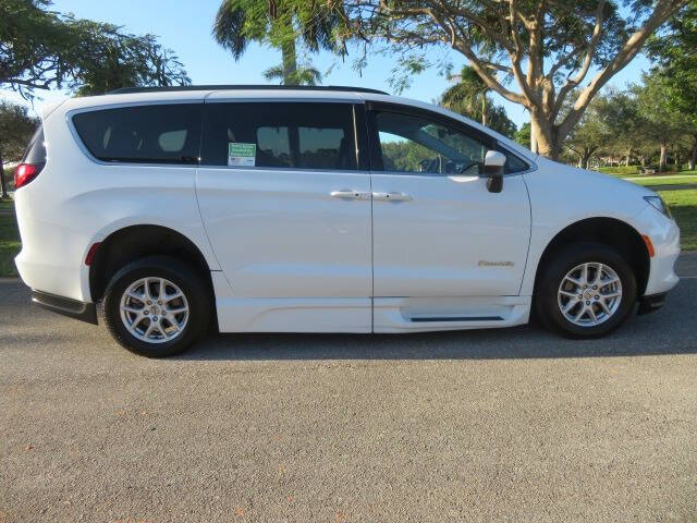 2021 Chrysler Voyager LXi