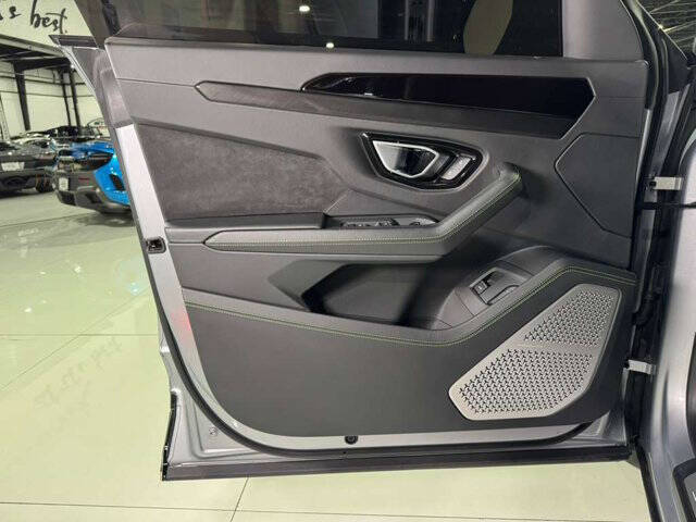 2022 Lamborghini Urus